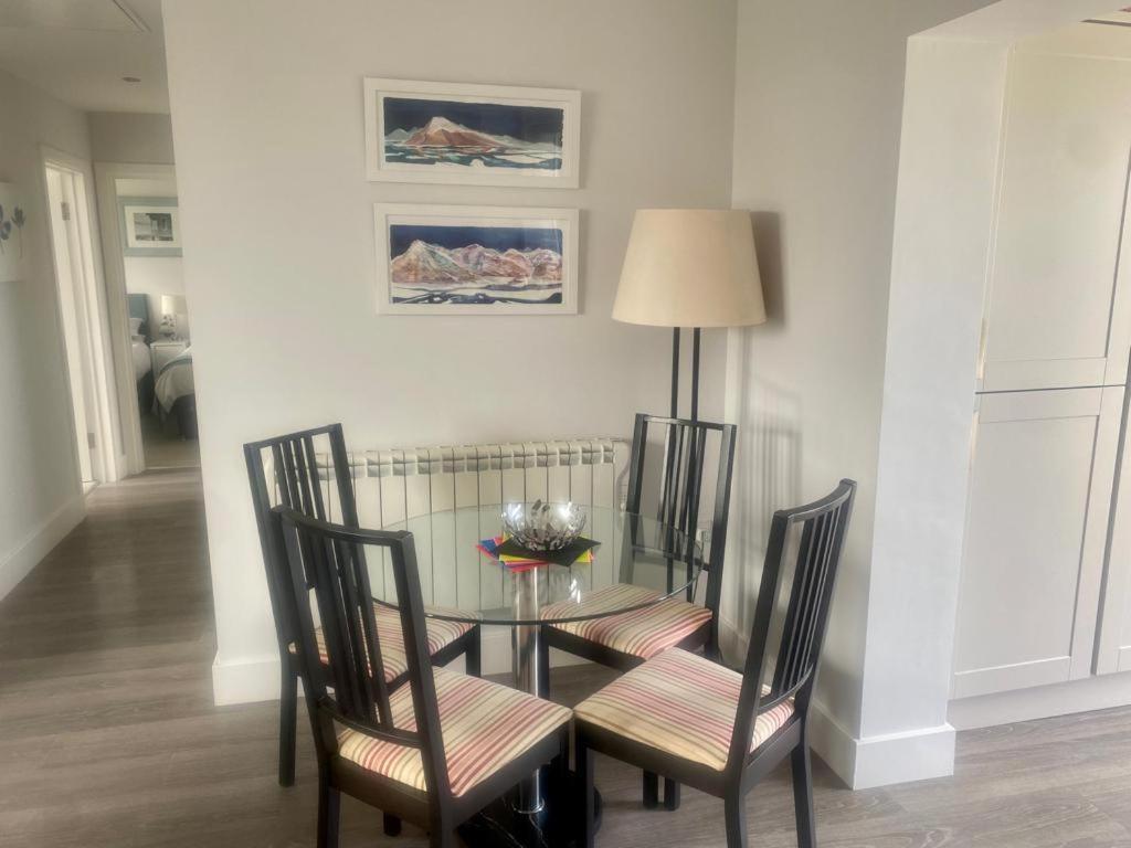 2 Bedroom Cottage Sleeps 4 With Hot-Tub, & Shared Pool Use Сенен Екстериор снимка