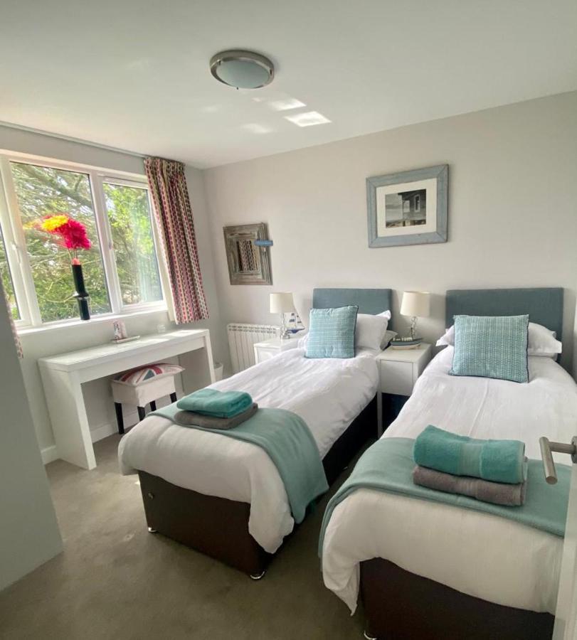 2 Bedroom Cottage Sleeps 4 With Hot-Tub, & Shared Pool Use Сенен Екстериор снимка